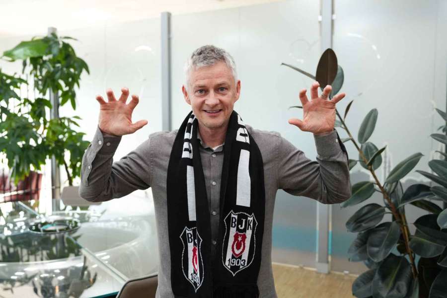 Ole Gunnar Solskjaer apresentado no Besiktas