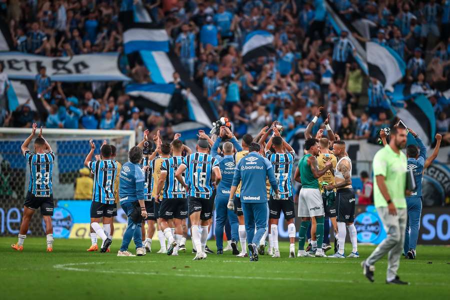 Grêmio vai fazer o Fla sofrer a primeira derrota sob o comando de Tite