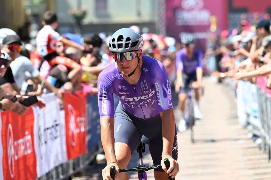 Pascal Ackermann muss beim Giro d'Italia 2026 aussteigen. Pascal Ackermann muss beim Giro d'Italia 2026 aussteigen.