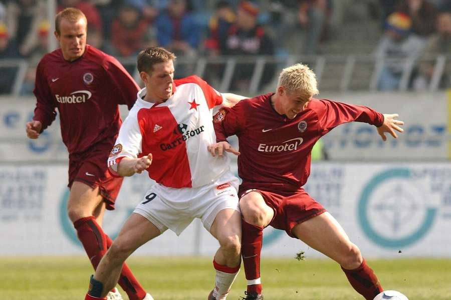 Ztracené kouzlo starých časů. České dresy z minulosti prý strčí dnešní nudu hravě do kapsy Ztracené kouzlo starých časů. České dresy z minulosti prý strčí dnešní nudu hravě do kapsy