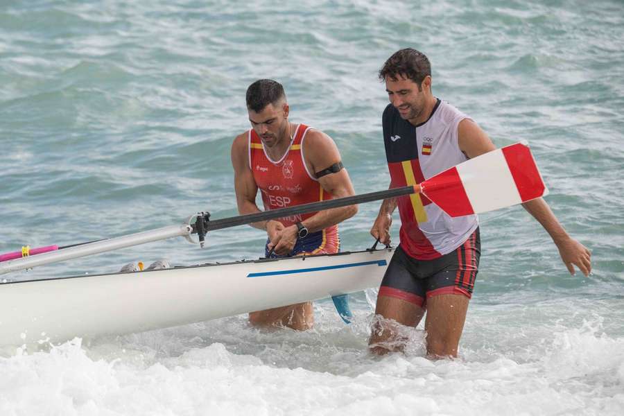 Miramón, sacando su bote