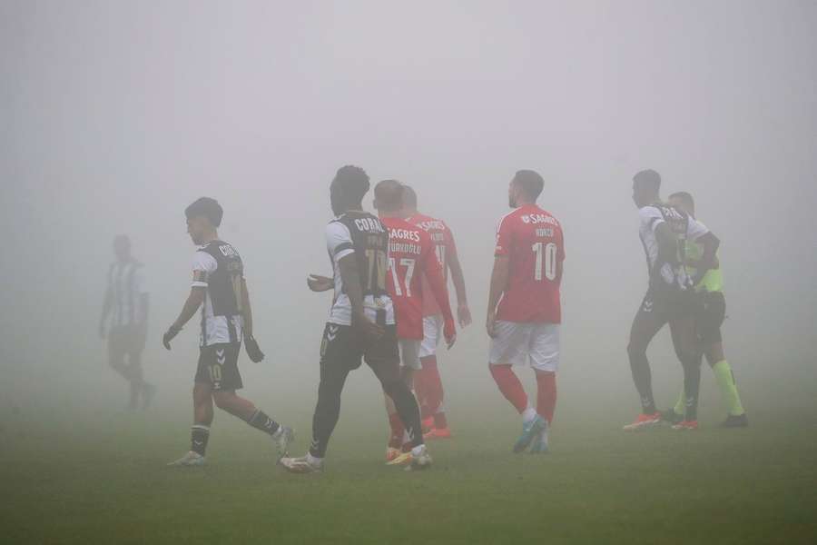 Nacional - Benfica foi adiado devido ao nevoeiro