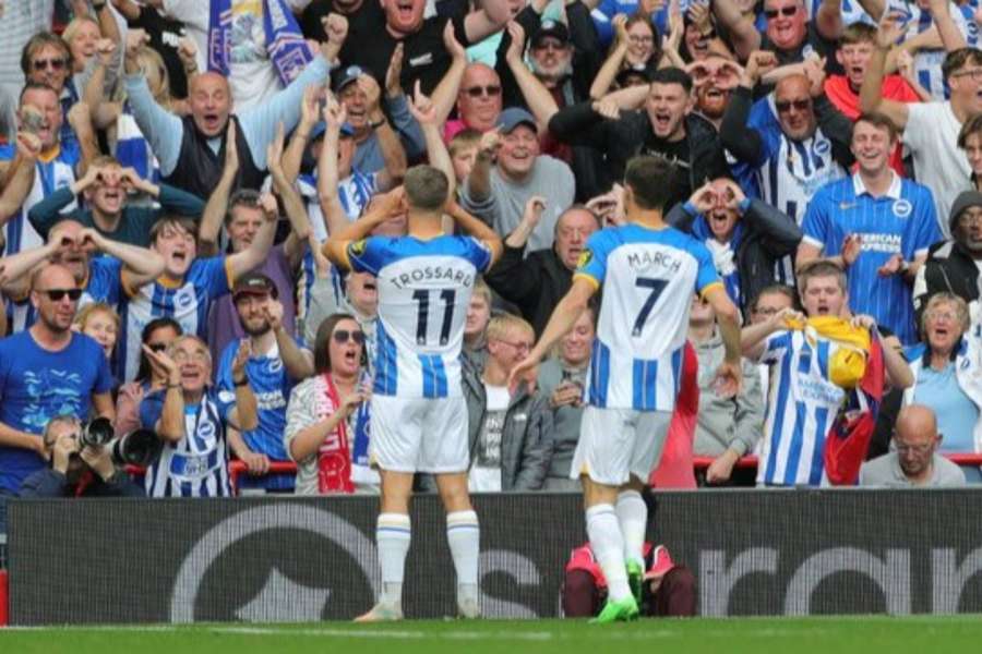 El Liverpool empata 3-3 con el Brighton y se aleja de la punta de la Premier League