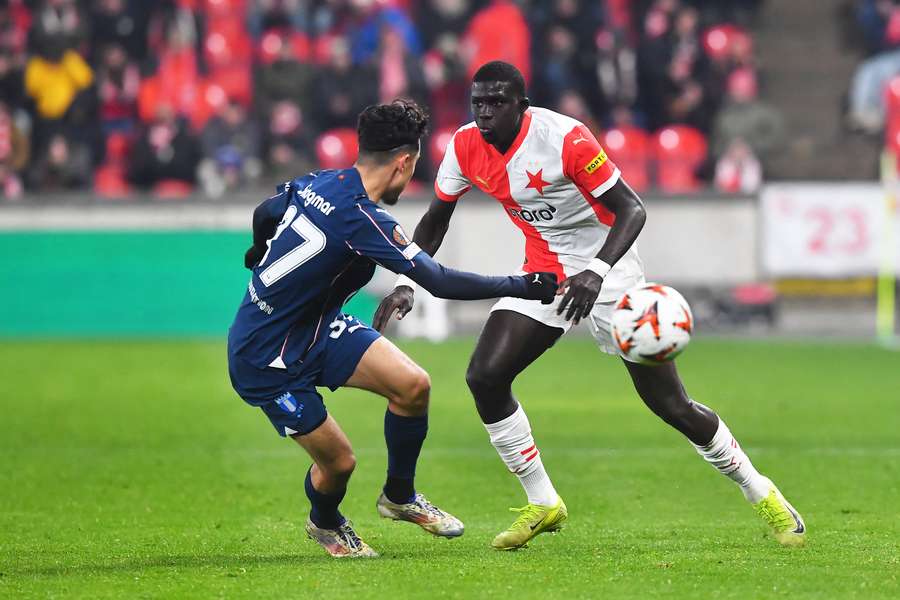 Malick Diouf během zápasu s Malmö.