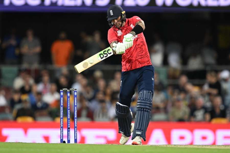 England are on the brink of reaching the T20 World Cup semi-finals