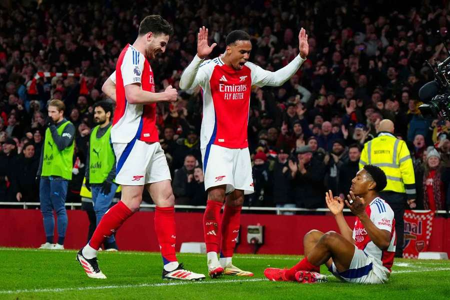 Arsenal sa teší z hladkej výhry proti Manchestru City.