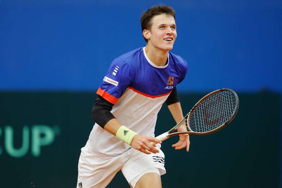 Tenista Menšík chce v Davis Cupu sbírat zkušenosti
