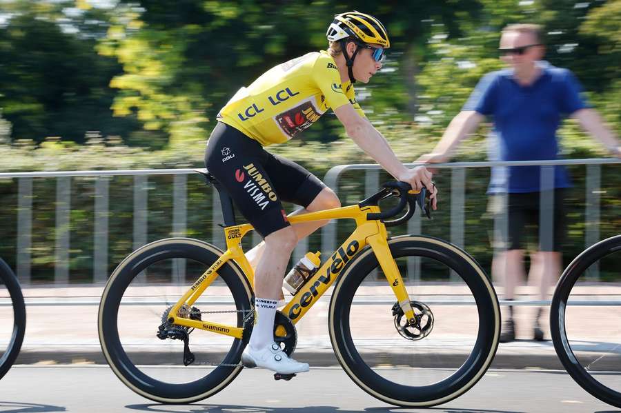 Jonas Vingegaard se vrací na kolo, poprvé od Tour de France.