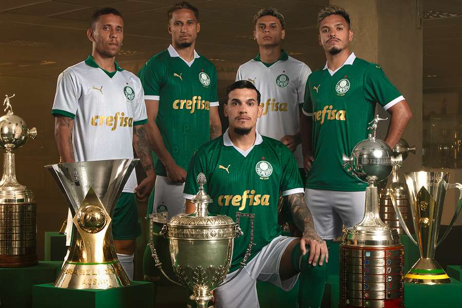 As novas camisas alviverde celebram os 110 anos do clube
