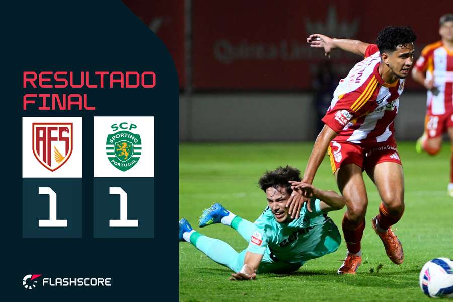 Rafael Nel, autor do golo do Sporting, perante Paulo Vítor