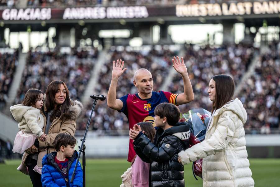 Andres Iniesta dice addio al calcio giocato a Tokyo Andres Iniesta dice addio al calcio giocato a Tokyo
