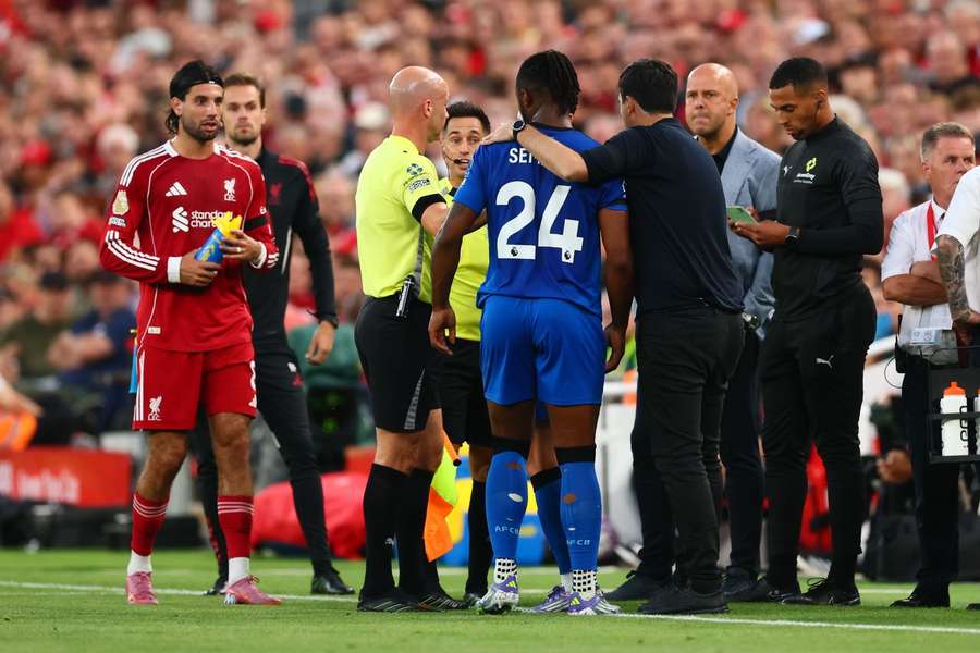 Premier League va ancheta incidentul rasist de la meciul Liverpool-Bournemouth