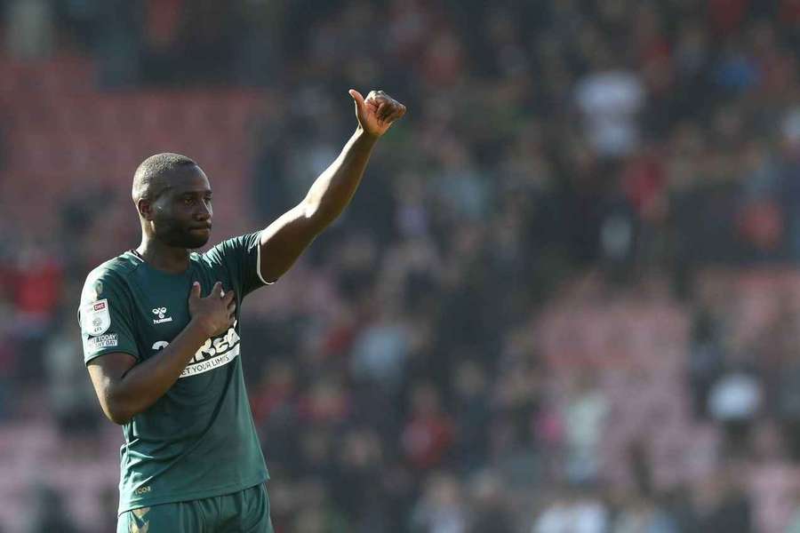 Sol Bamba waves to Middlesbrough fans