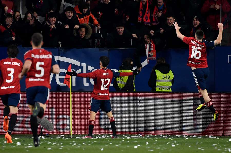 Osasuna gain advantage in Copa del Rey semi-final with narrow win over rivals Athletic