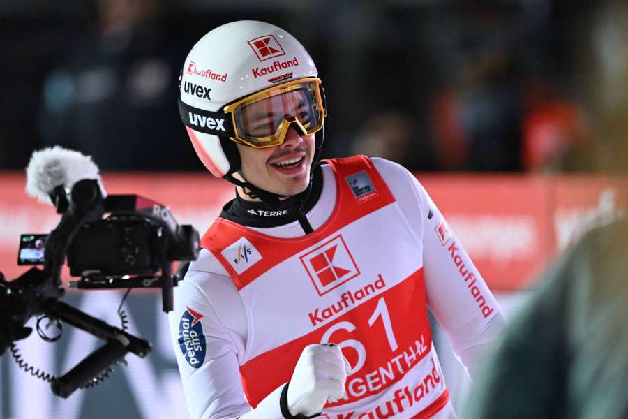 Philipp Raimund cieszy się z wygranej w kwalifikacjach Philipp Raimund cieszy się z wygranej w kwalifikacjach