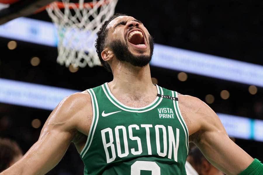 Tatum je klíčový hráč Bostonu.