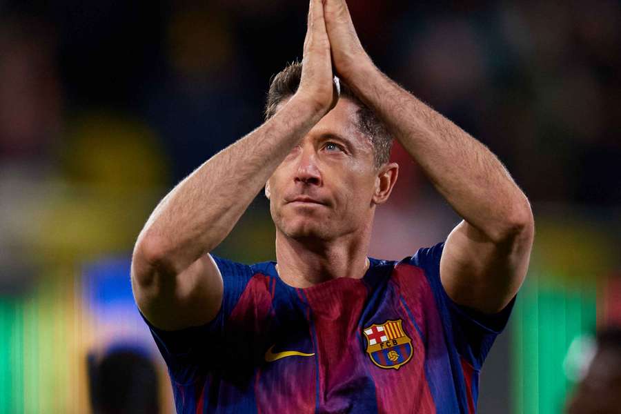 Olmo i Lewandowski zmienili fetę Espanyolu w stypę, Barca wygrywa derby