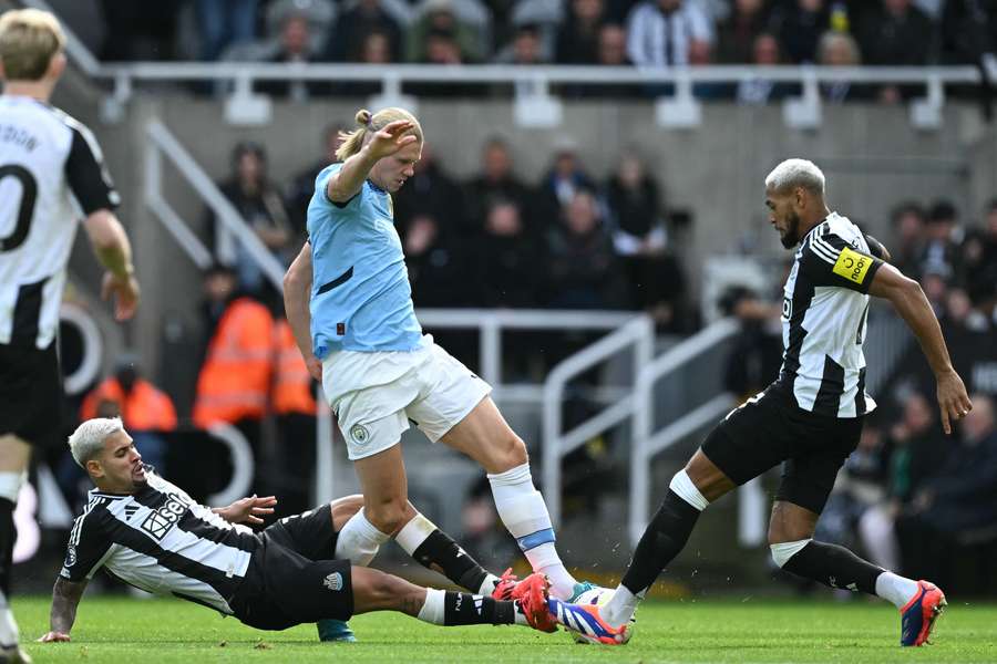 Mistrzowie Anglii wywożą tylko punkt ze stadionu Newcastle. Haaland tym razem bez gola