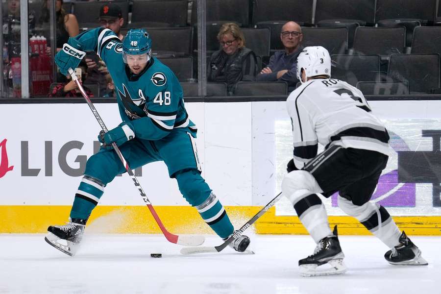 Tomáš Hertl se těší, že se s NHL podívá do Prahy.