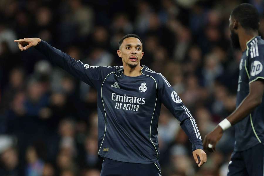 Tuchel responds to Alexander-Arnold's social post after England snub