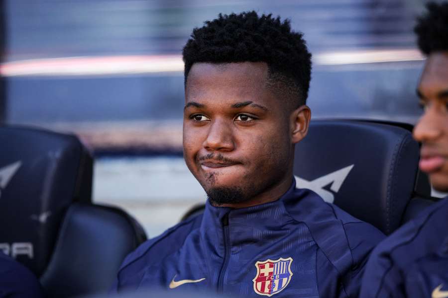 Ansu Fati se despede do Barcelona para a próxima temporada