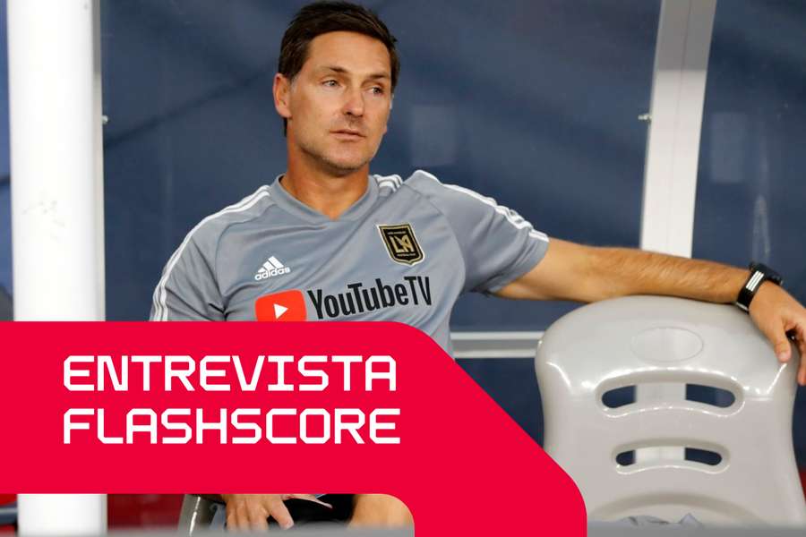 Ante Razov durante o seu tempo como treinador adjunto do LAFC Ante Razov durante o seu tempo como treinador adjunto do LAFC