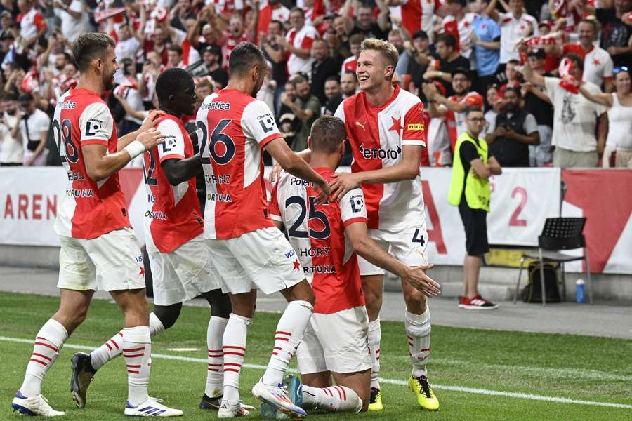 Slavia doma nedala soupeři šanci.