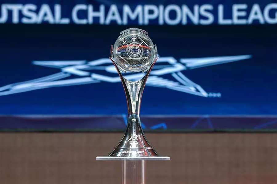 O troféu da Liga dos Campeões de futsal