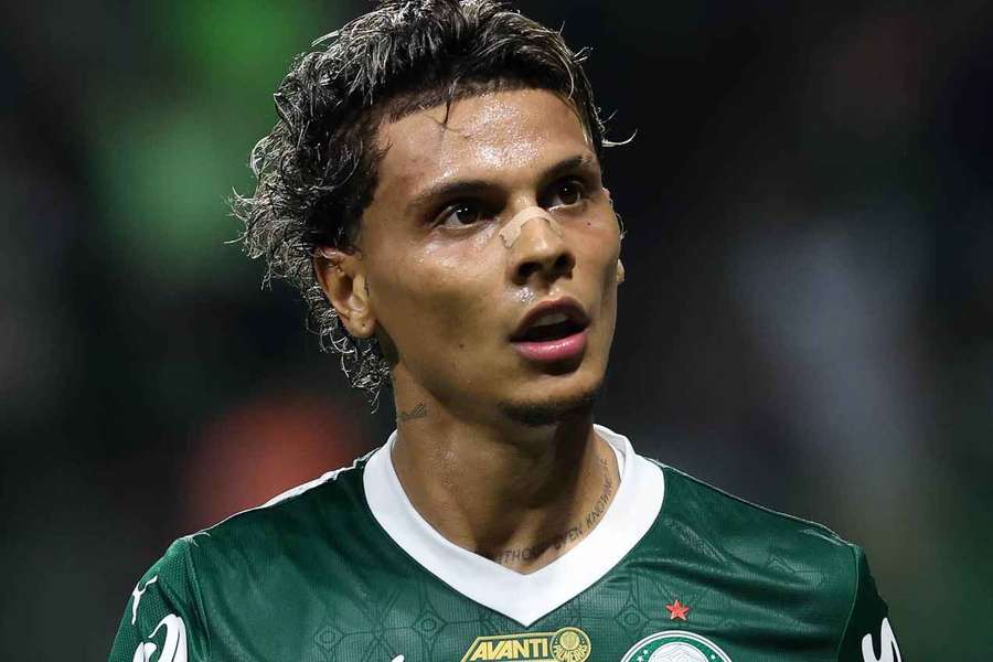 Roma faz proposta para levar Richard Ríos do Palmeiras