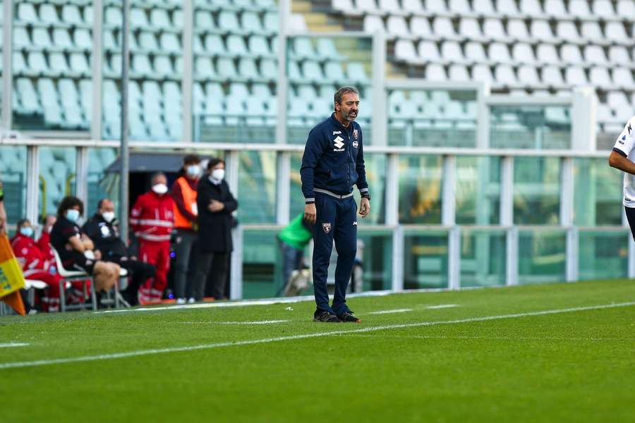 Sampdoria demite técnico Marco Giampaolo