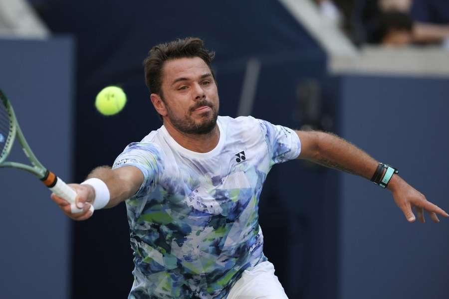 Wawrinka não consegue ganhar mais do que um jogo em 11 torneios consecutivos.