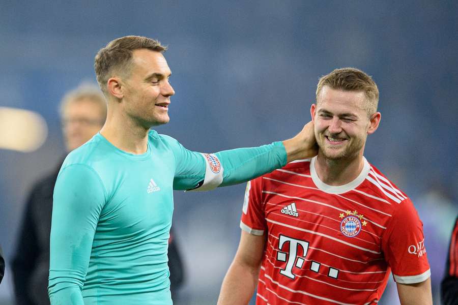 Manuel Neuer (esq.) e Matthijs de Ligt podem voltar a jogar juntos em breve.