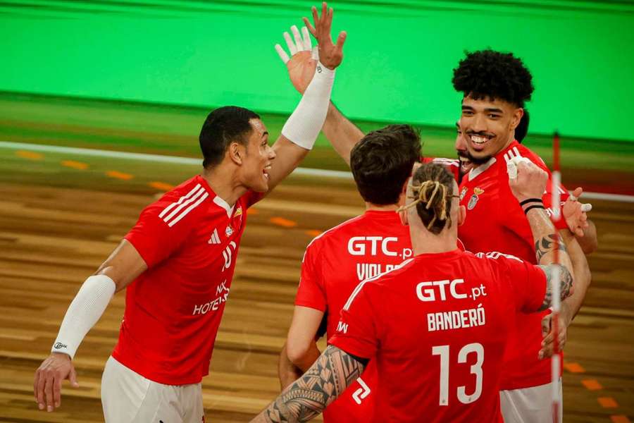 Lucas França fez a primeira partida pelo Benfica
