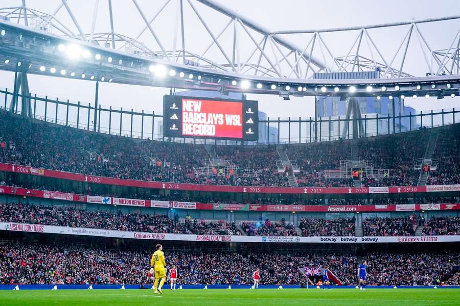 Emirates Stadium var praktisk talt fyldt til randen i søndagens opgør mellem Arsenal og Chelsea.