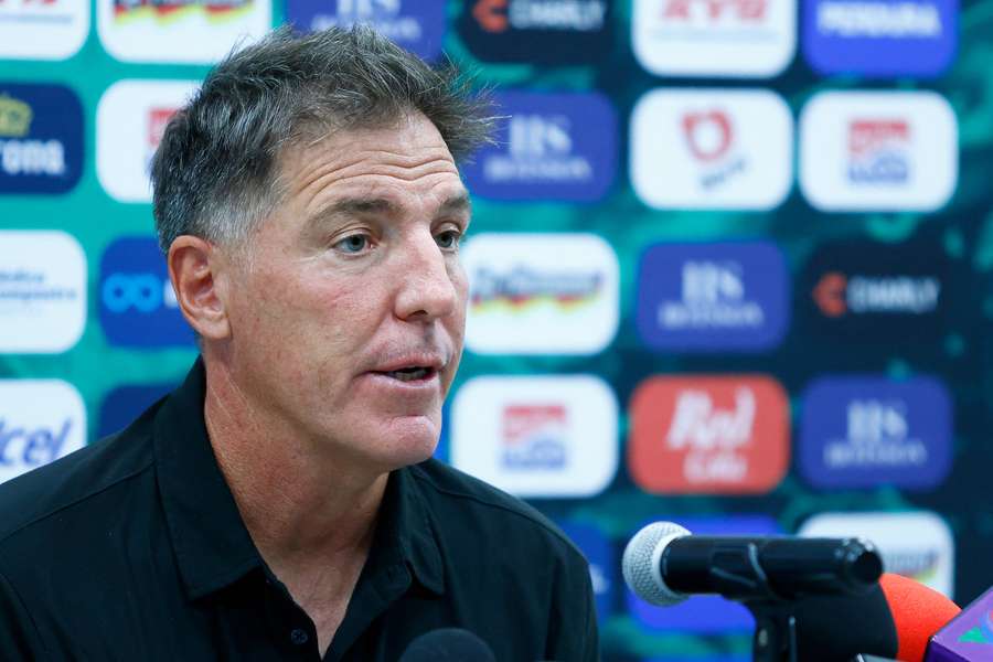 Club Leon coach Eduardo Berizzo speaking to the media