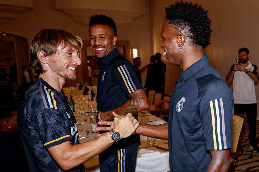 Modric reunido com os brasileiros