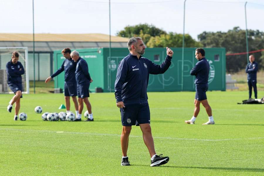 Rui Borges no treino desta segunda-feira do Sporting