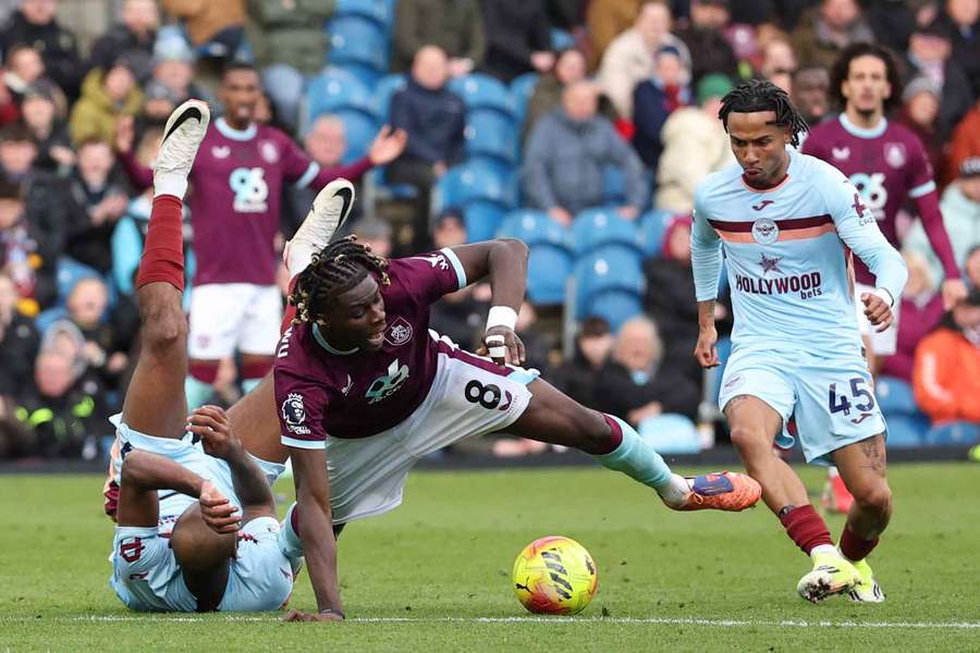 Burnley odohralo s Brentfordom veľmi zaujímavý zápas. Burnley odohralo s Brentfordom veľmi zaujímavý zápas.