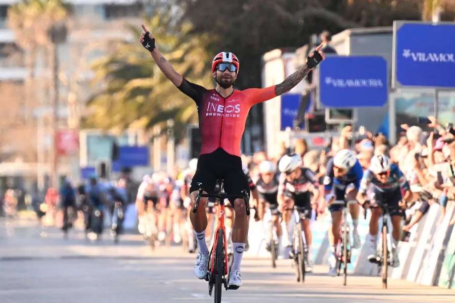 Filippo Ganna venceu mas etapa foi anulada