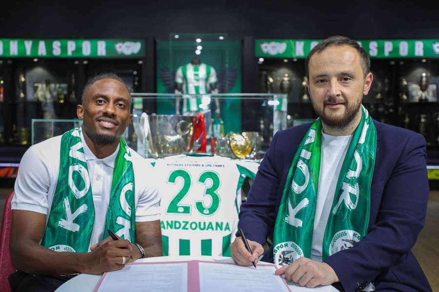 Andzouana sa dohodol s Konyasporom.