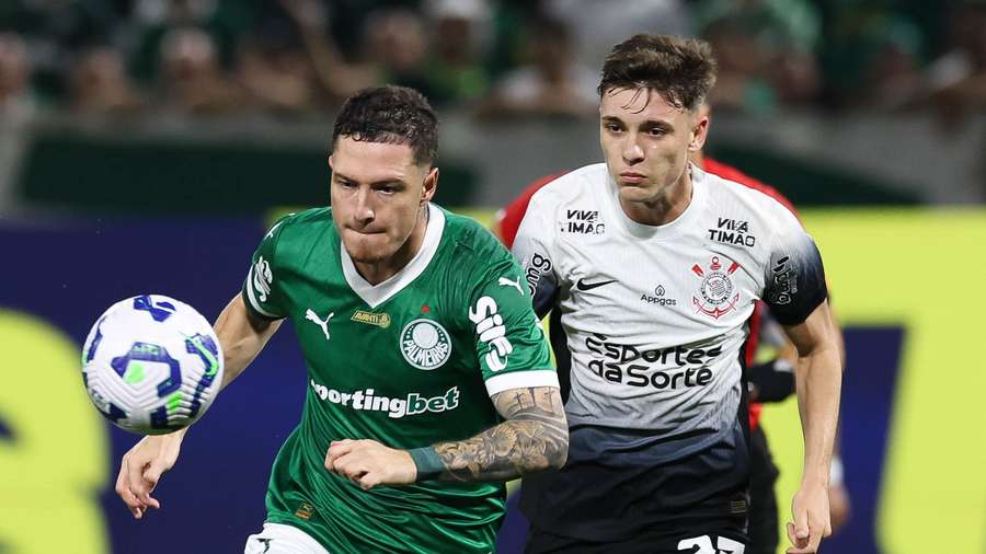 Palmeiras e Corinthians duelam pela Copa do Brasil