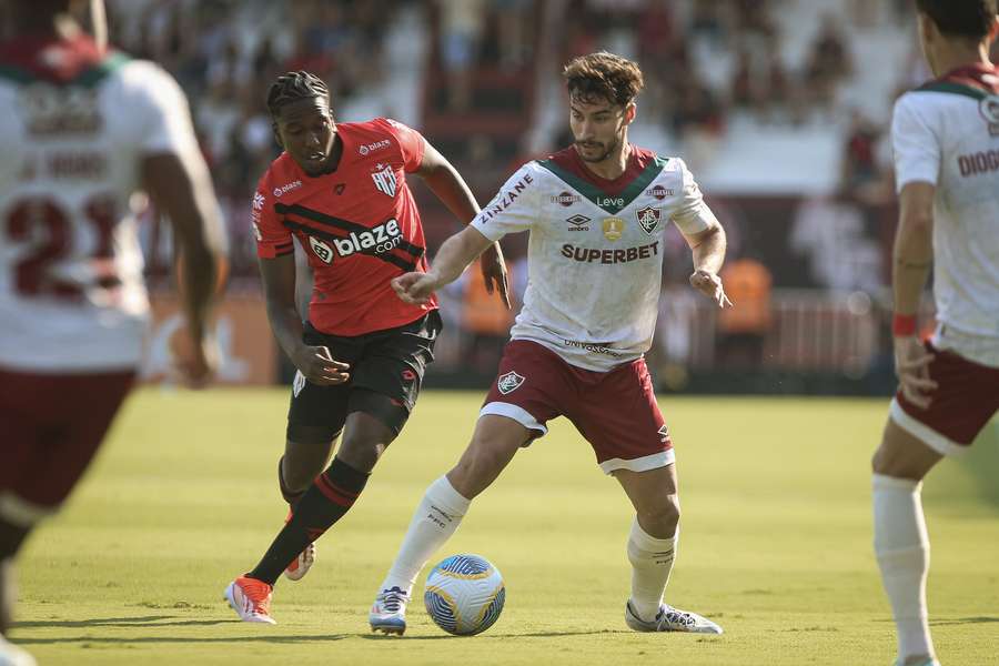 Fluminense sofreu no primeiro tempo contra o Atlético-GO