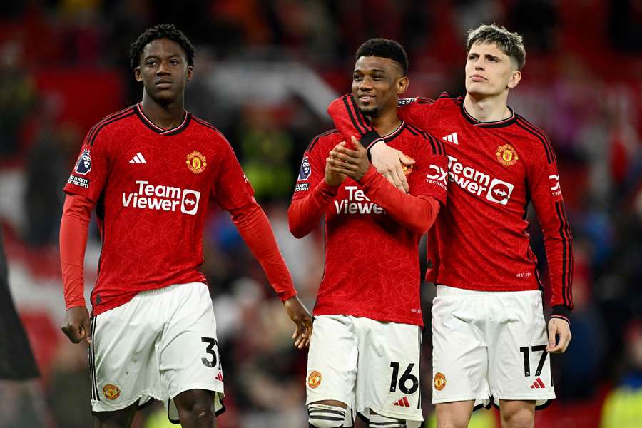 Kobbie Mainoo, Amad Diallo and Alejandro Garnacho of Manchester United