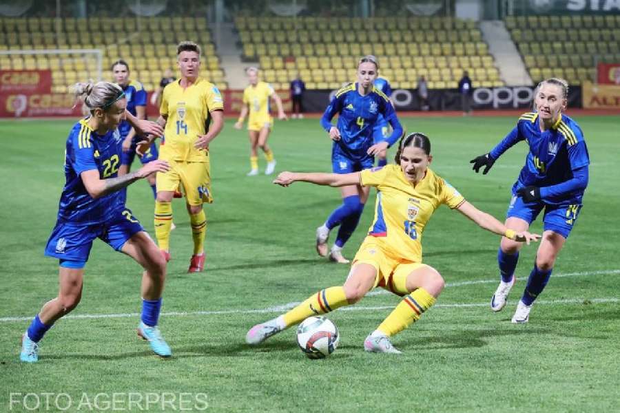 Naționala feminină de fotbal a României a terminat la egalitate cu formația Ucrainei, 1-1, într-un meci amical pe Stadionul Concordia din Chiajna Naționala feminină de fotbal a României a terminat la egalitate cu formația Ucrainei, 1-1, într-un meci amical pe Stadionul Concordia din Chiajna