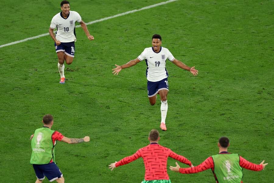 Late Watkins goal sends England to Euros final with Spain