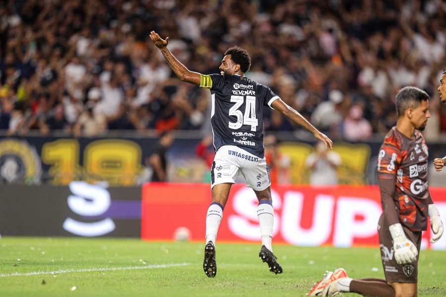 Remo fez 2 a 0 e sofreu empate, antes de garantir a vitória
