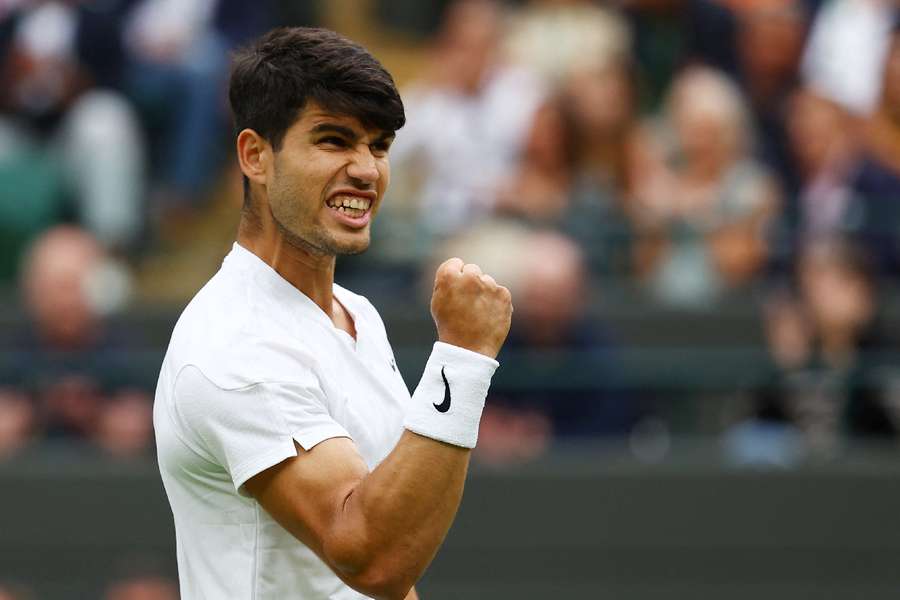 Alcaraz sărbătorește o nouă victorie la Wimbledon