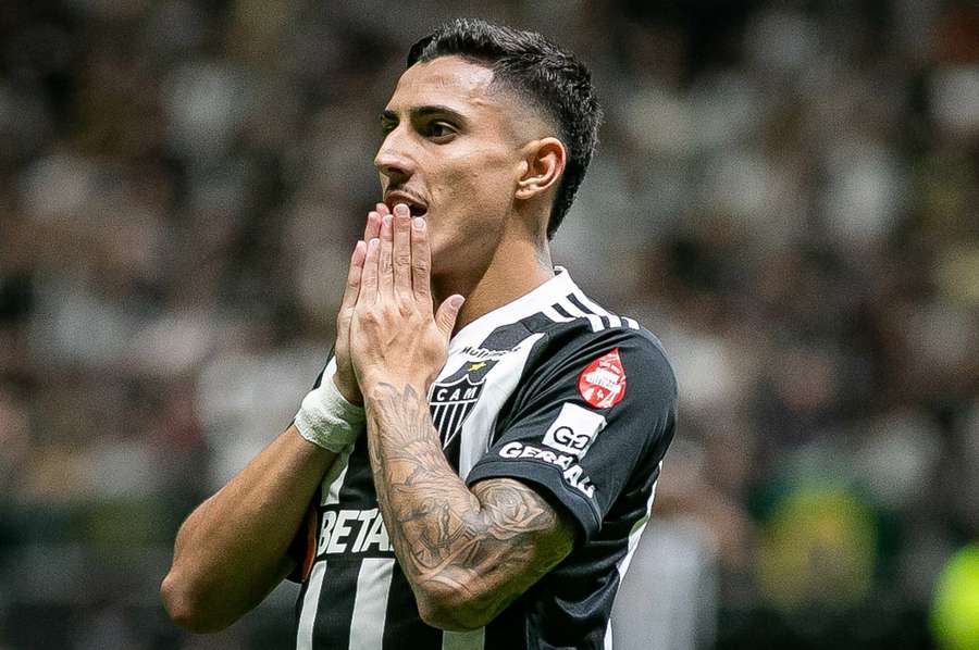 Galo foi atropelado pelo Palmeiras na Arena MRV