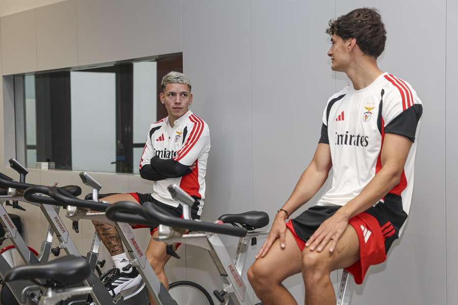 Prestianni e António Silva nos testes físicos do Benfica