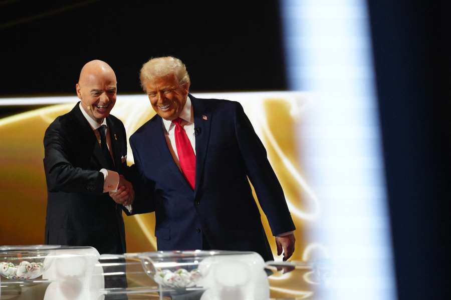 ONG queixa-se à comissão de ética da FIFA sobre ações favoráveis de Infantino a Trump